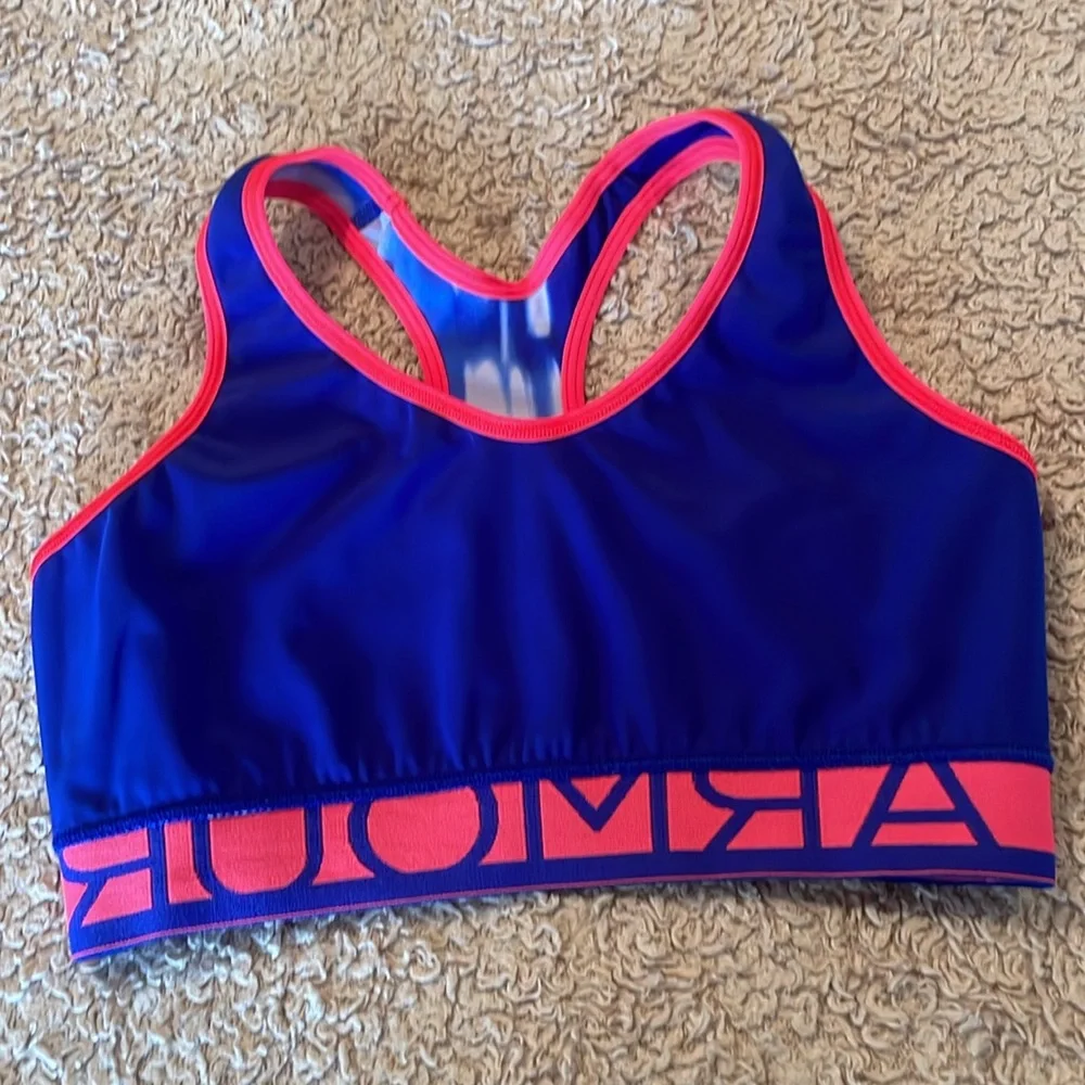 UNDER ARMOUR Sports Bra - size Med - Picture 7 of 11